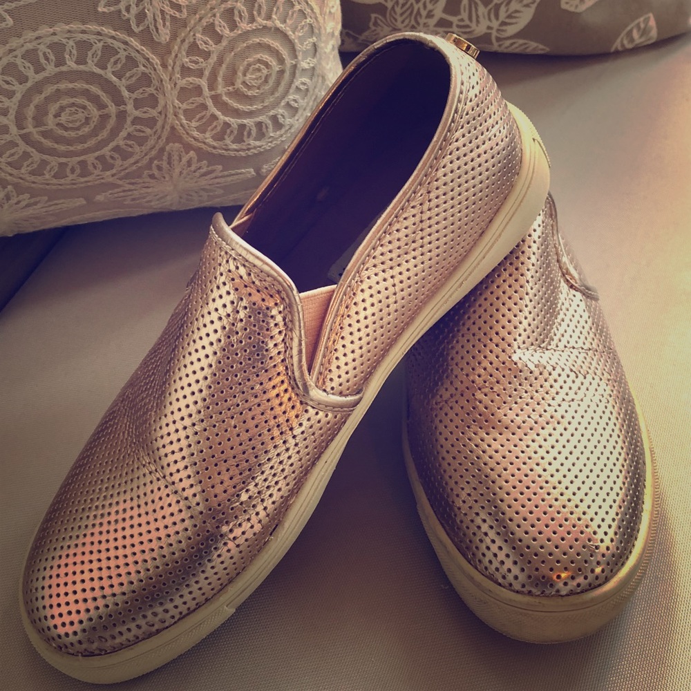 Steve Madden rose gold Ezeke Slip On orig $59.95